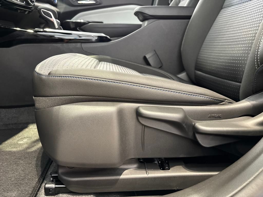 new 2025 Chevrolet Trax car, priced at $25,880