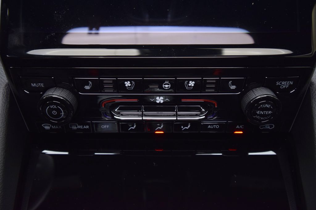 new 2025 Jeep Grand Cherokee car, priced at $54,405