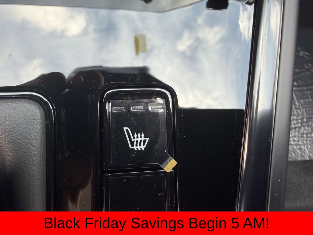 new 2025 Kia Niro car, priced at $27,663