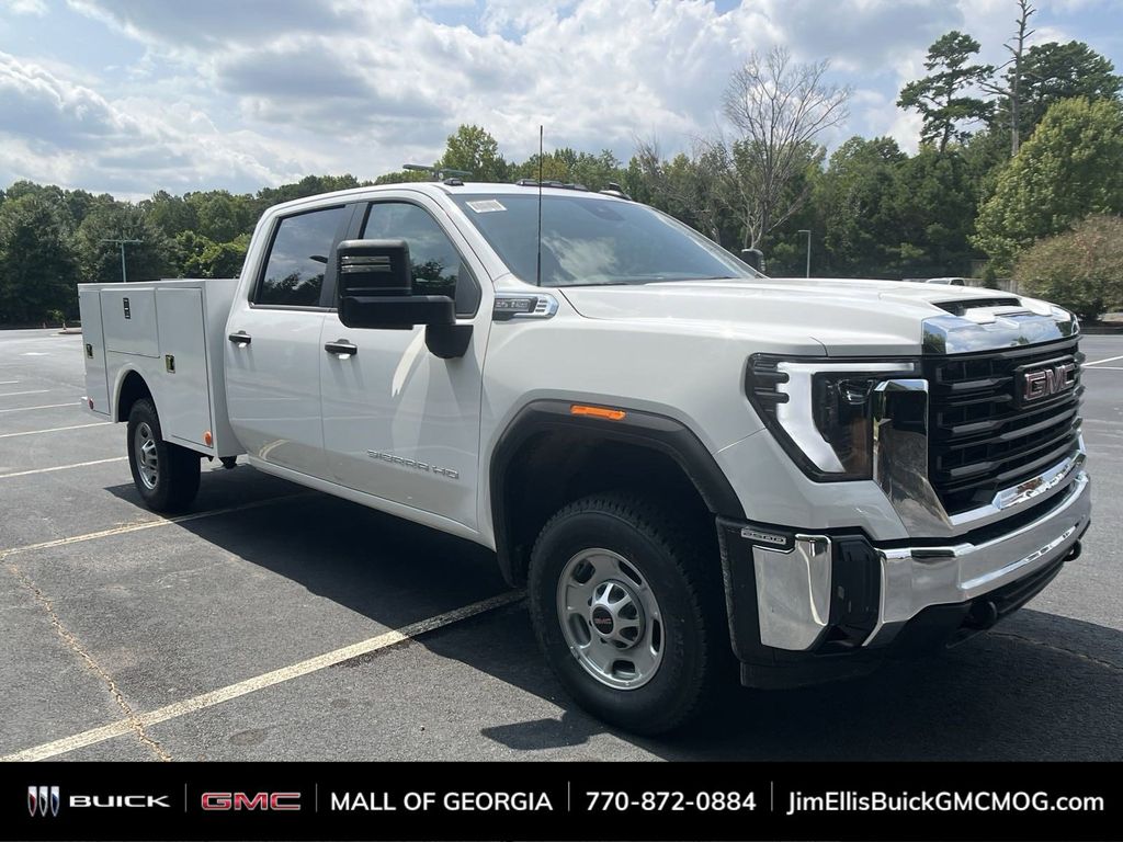 new 2024 GMC Sierra 2500HD car, priced at $42,133