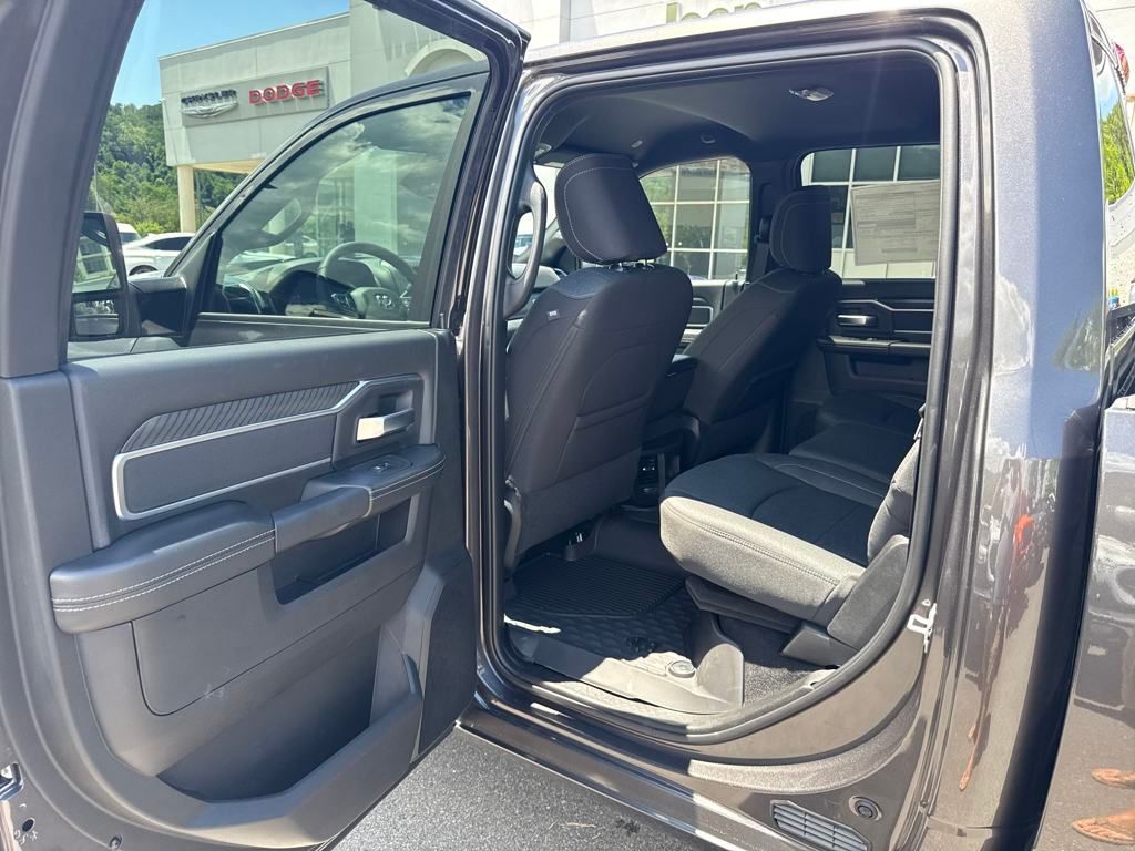 new 2025 Ram 2500 car
