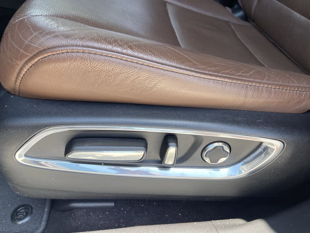 used 2020 Acura MDX car, priced at $25,992