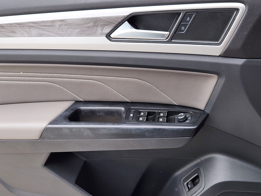 used 2021 Volkswagen Atlas Cross Sport car, priced at $26,222