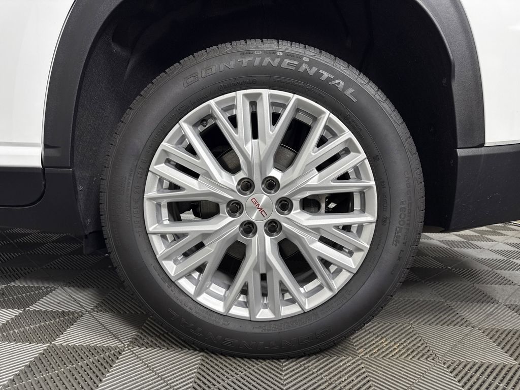 new 2025 GMC Acadia car, priced at $41,180