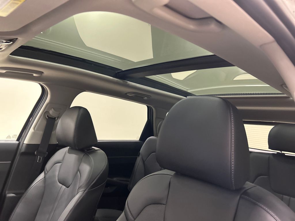 new 2025 Kia Sorento car, priced at $41,453