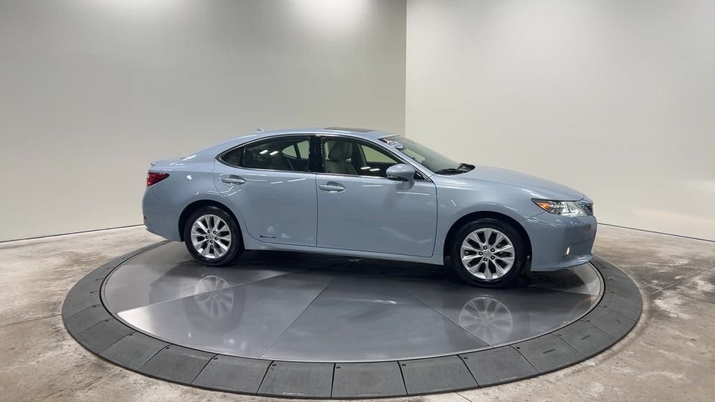 used 2013 Lexus ES car, priced at $17,433