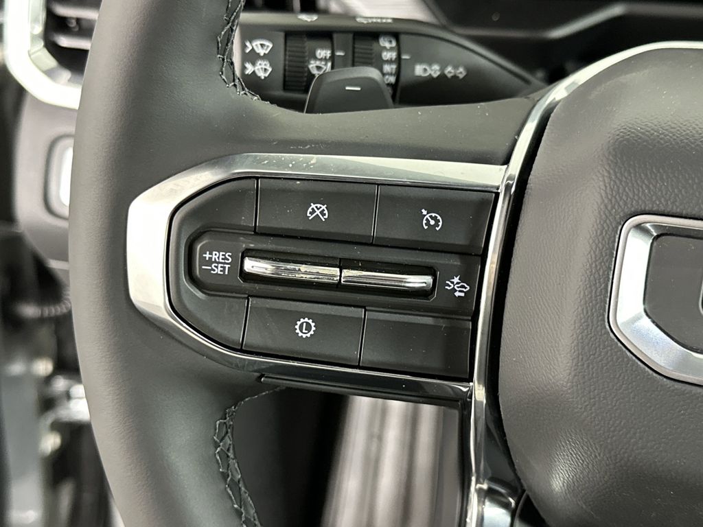 new 2025 GMC Acadia car, priced at $45,425