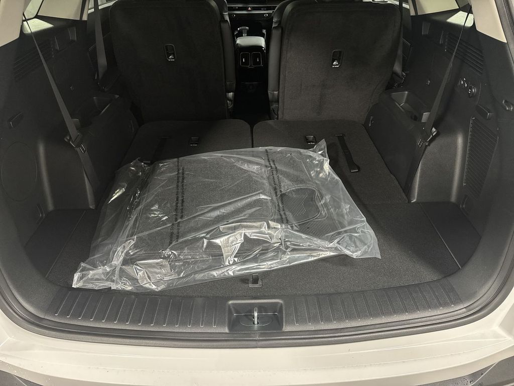 new 2025 Kia Sorento car, priced at $43,564