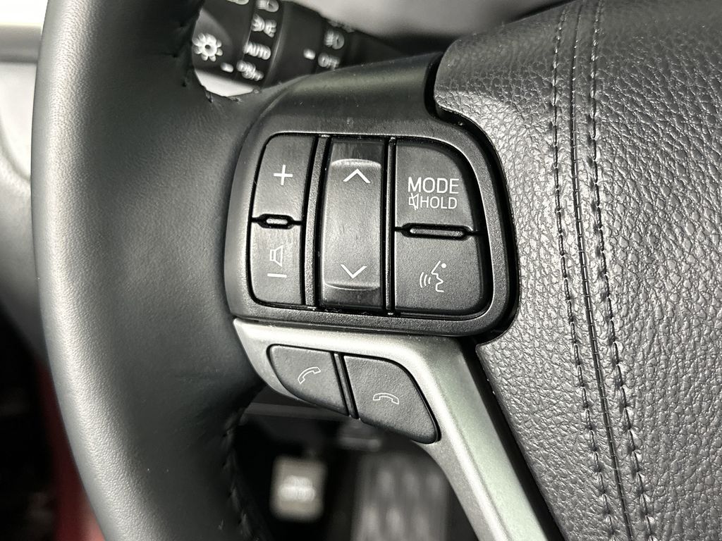 used 2019 Toyota Highlander car, priced at $29,750