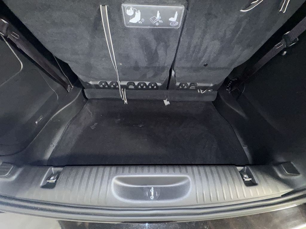 used 2021 Chrysler Pacifica Hybrid car, priced at $27,482