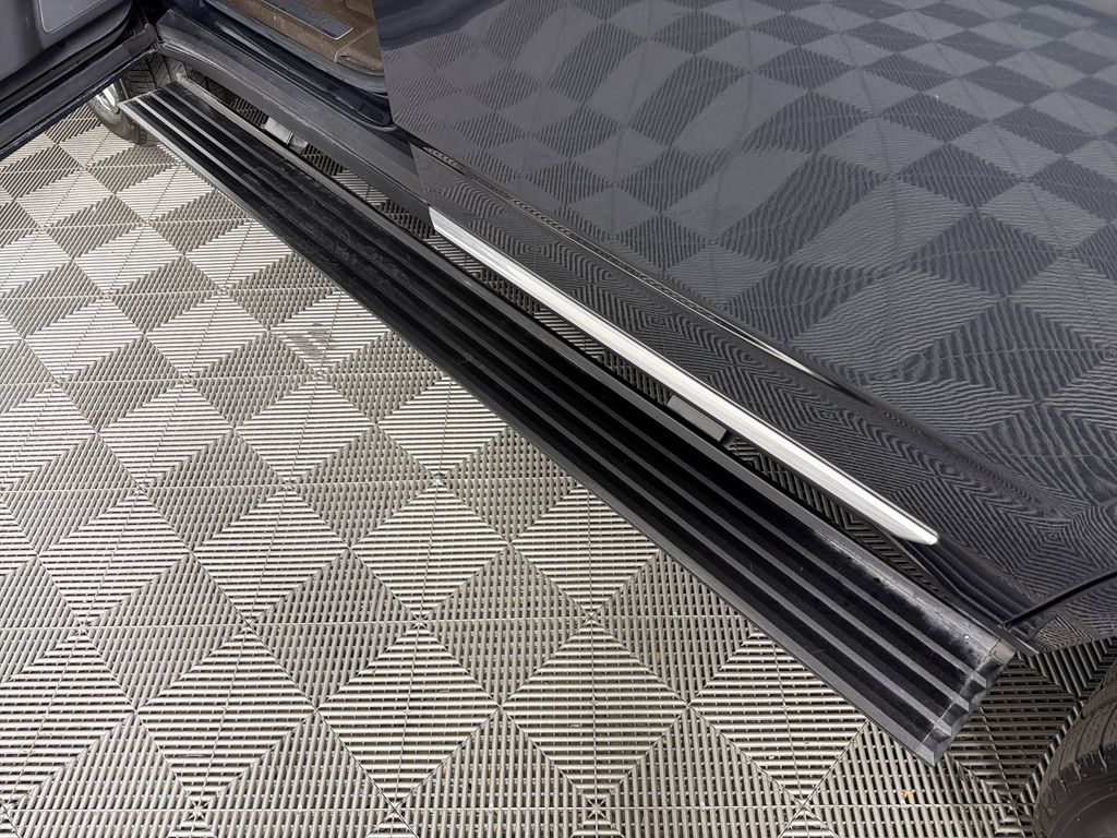 used 2022 GMC Yukon car, priced at $59,995