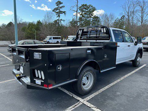 new 2024 GMC Sierra 3500HD car, priced at $52,493