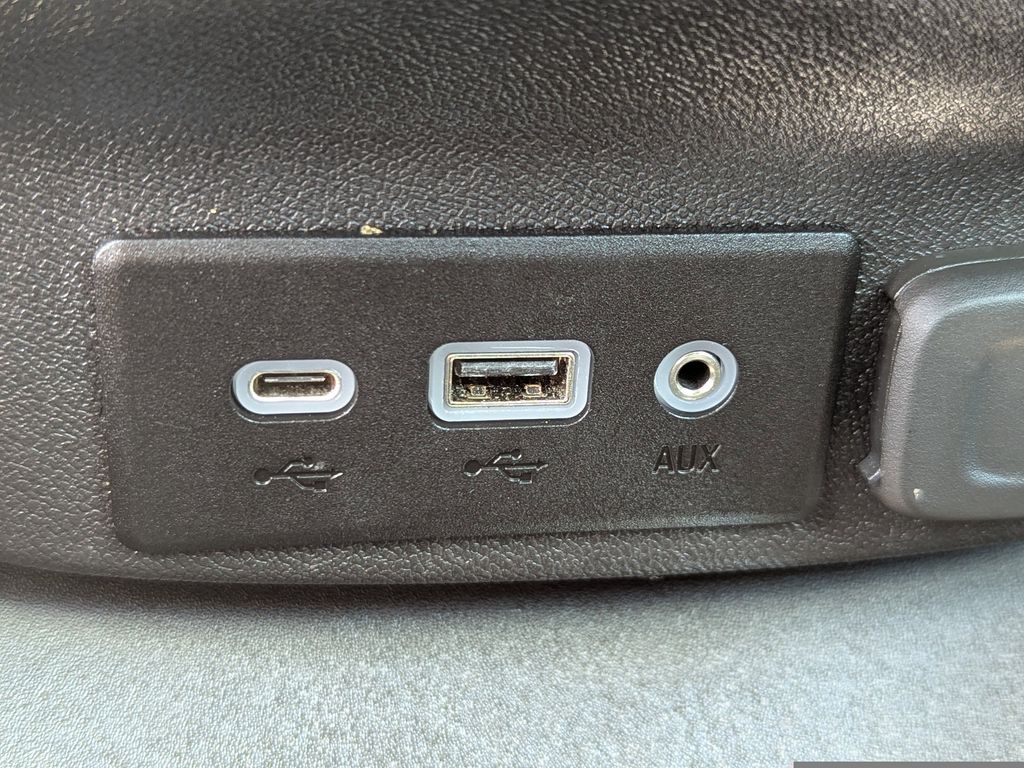 used 2024 Chevrolet Malibu car, priced at $17,994