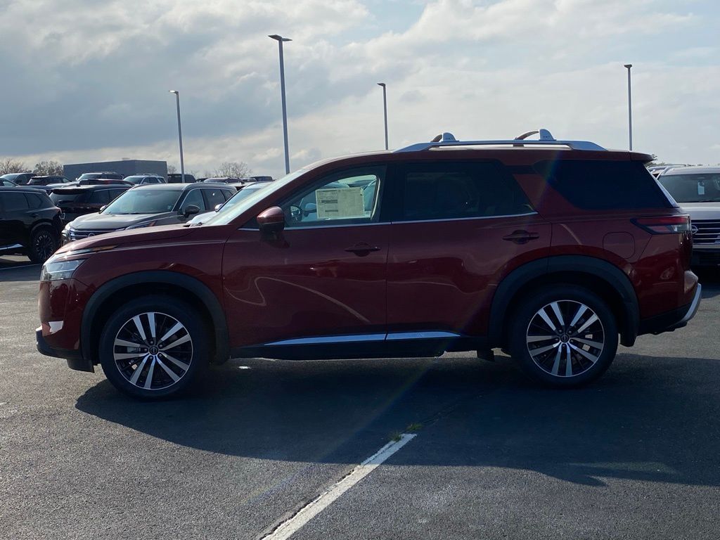 new 2024 Nissan Pathfinder car, priced at $44,325