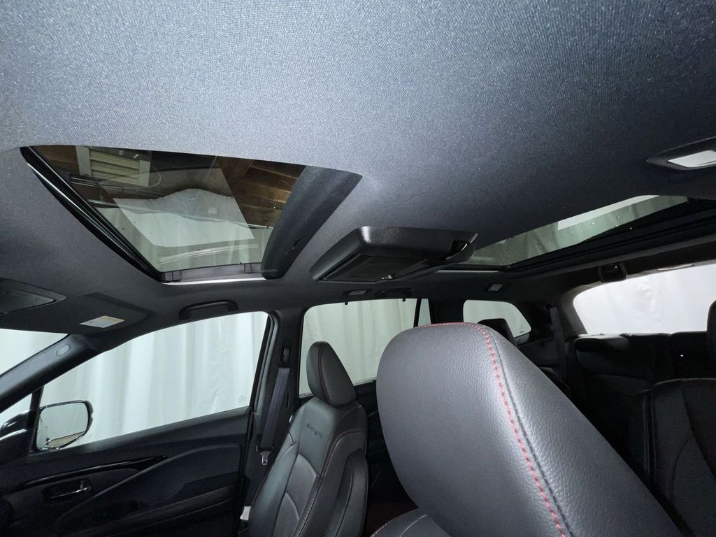 used 2022 Honda Pilot car, priced at $37,983