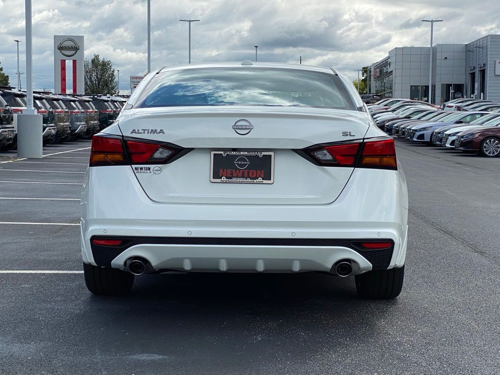 new 2025 Nissan Altima car, priced at $33,925