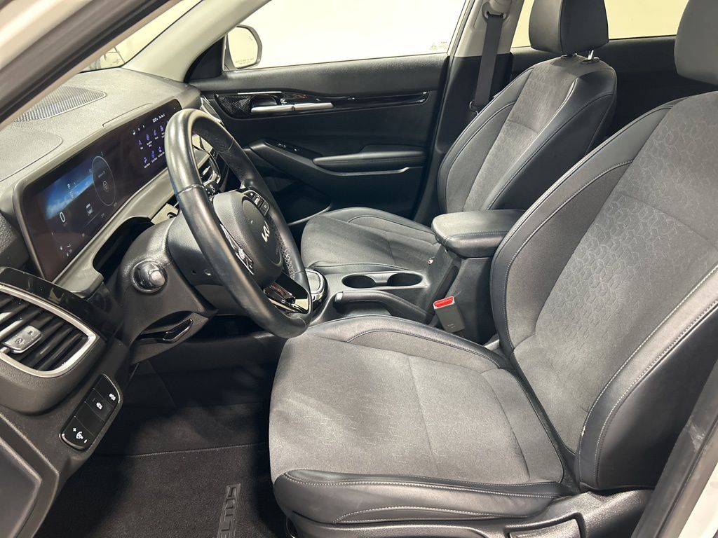 used 2024 Kia Seltos car, priced at $23,374