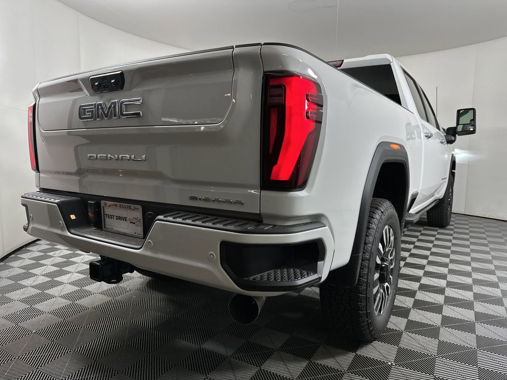 new 2025 GMC Sierra 2500HD car, priced at $93,552