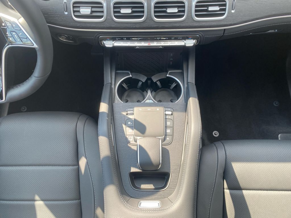 new 2026 Mercedes-Benz GLE car