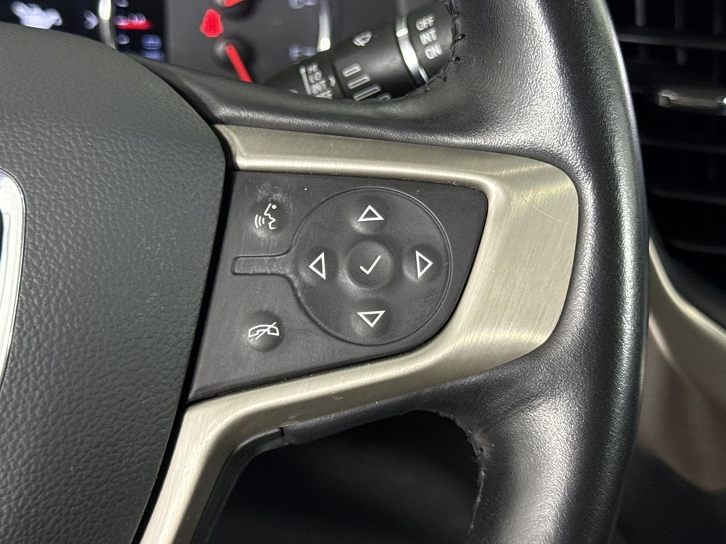 used 2022 GMC Acadia car, priced at $31,555