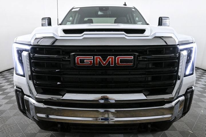 new 2024 GMC Sierra 2500HD car, priced at $49,778
