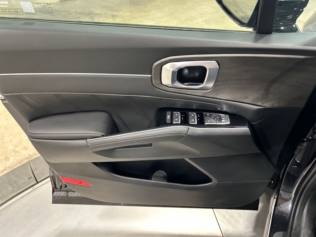 new 2025 Kia Sorento car, priced at $41,473