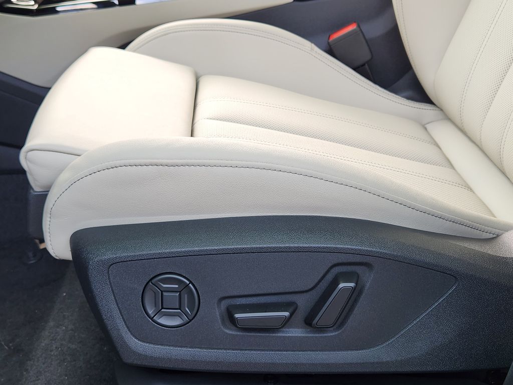 new 2025 Audi e-tron car, priced at $76,260