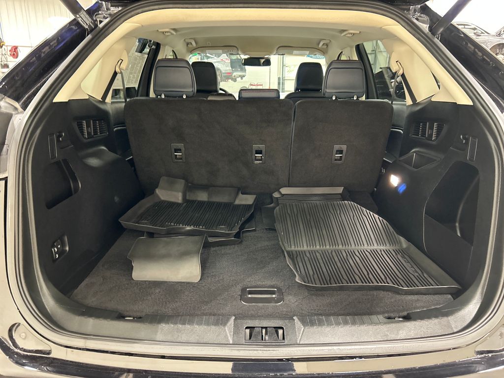 used 2022 Ford Edge car, priced at $28,562