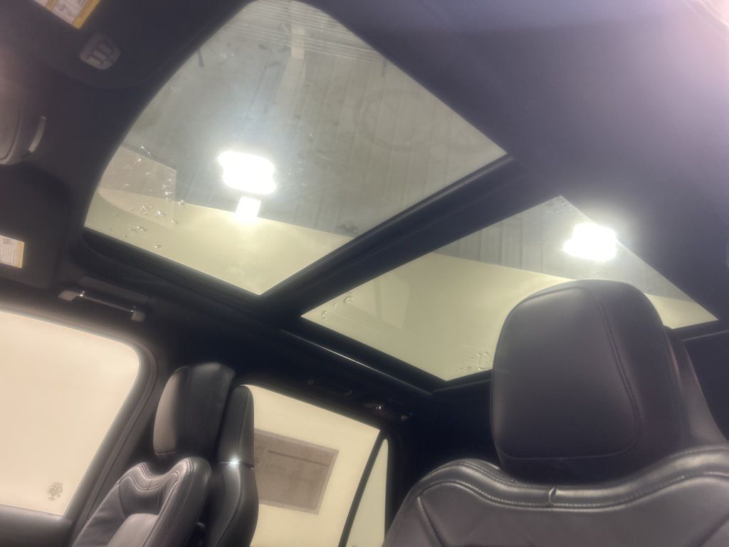 used 2022 Lincoln Navigator car, priced at $58,127