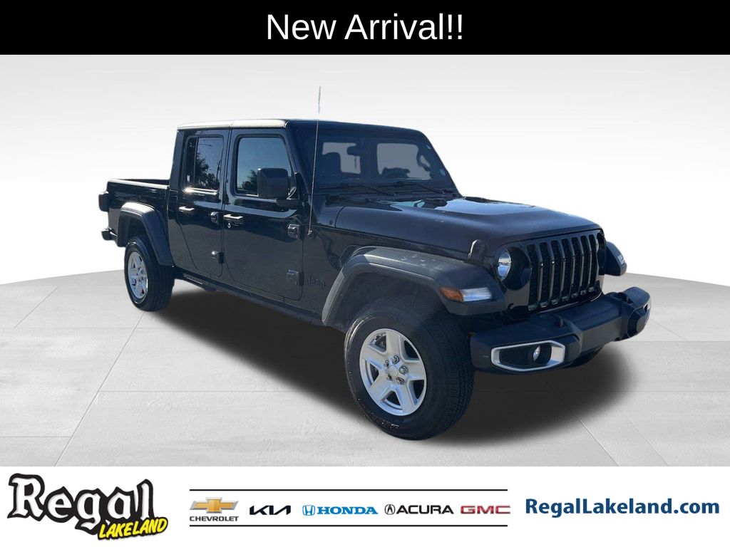 used 2023 Jeep Gladiator car, priced at $27,293