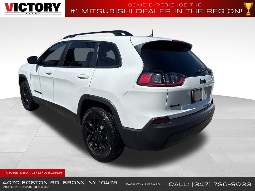 used 2023 Jeep Cherokee car, priced at $18,995