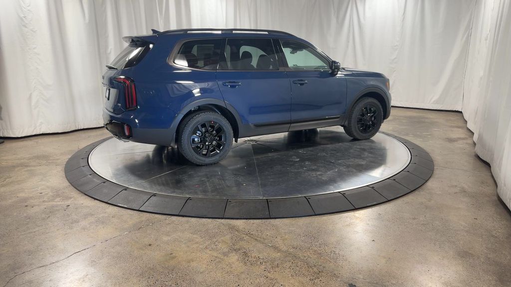 new 2025 Kia Telluride car, priced at $53,877