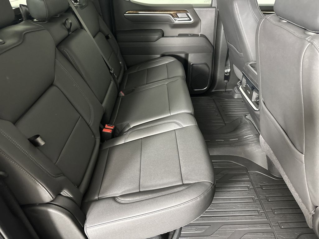 new 2025 GMC Sierra 1500 car, priced at $62,224