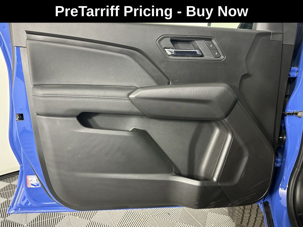 new 2025 GMC Canyon car, priced at $45,095