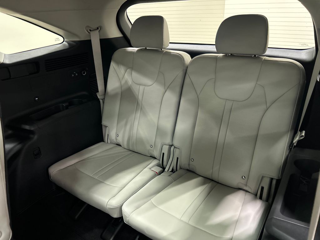 new 2025 Kia Sorento car, priced at $41,450