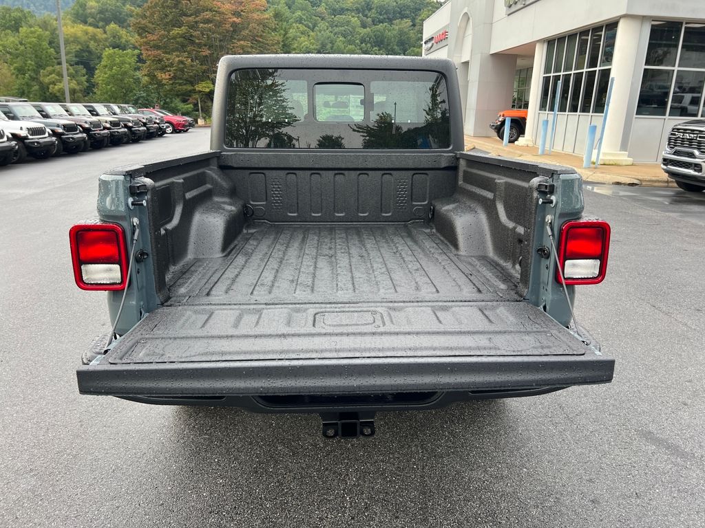 new 2025 Jeep Gladiator car, priced at $41,595