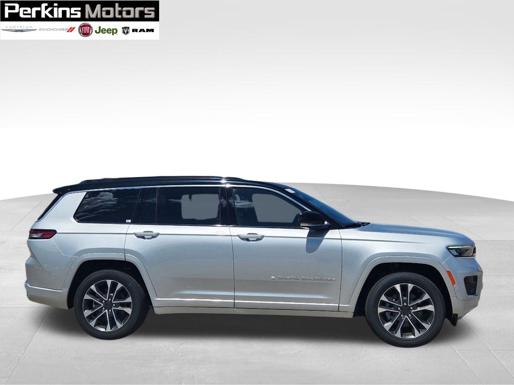 new 2024 Jeep Grand Cherokee L car, priced at $62,419