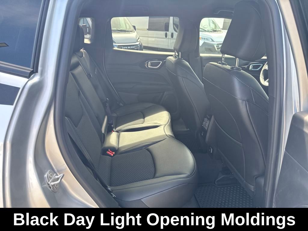 new 2025 Jeep Compass car, priced at $28,990