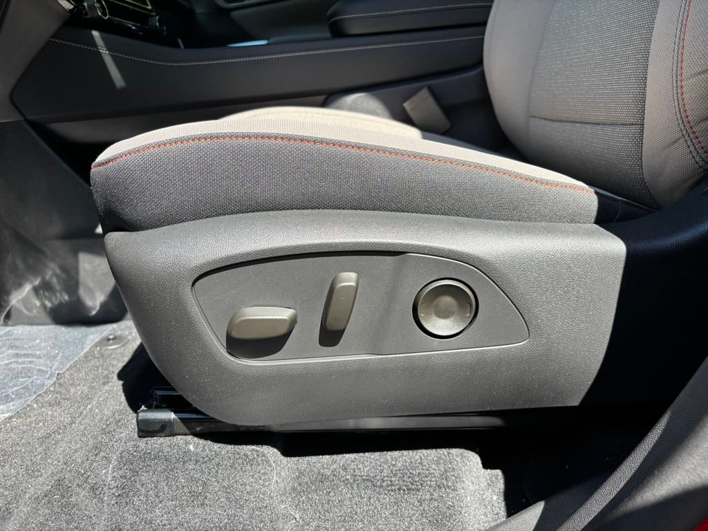 new 2025 Chevrolet Traverse car, priced at $45,190