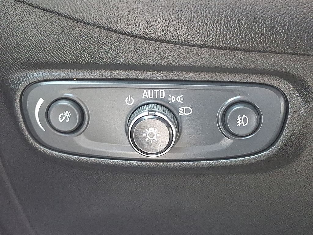 used 2021 Chevrolet Equinox car, priced at $22,795