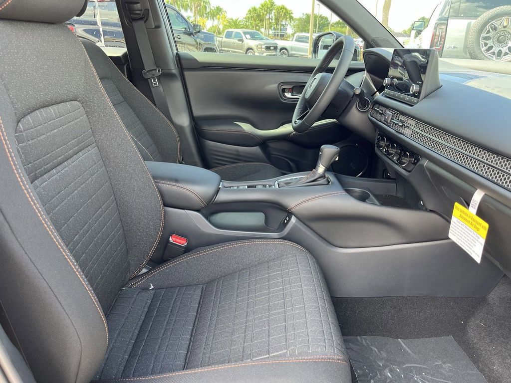 new 2025 Honda HR-V car, priced at $28,176