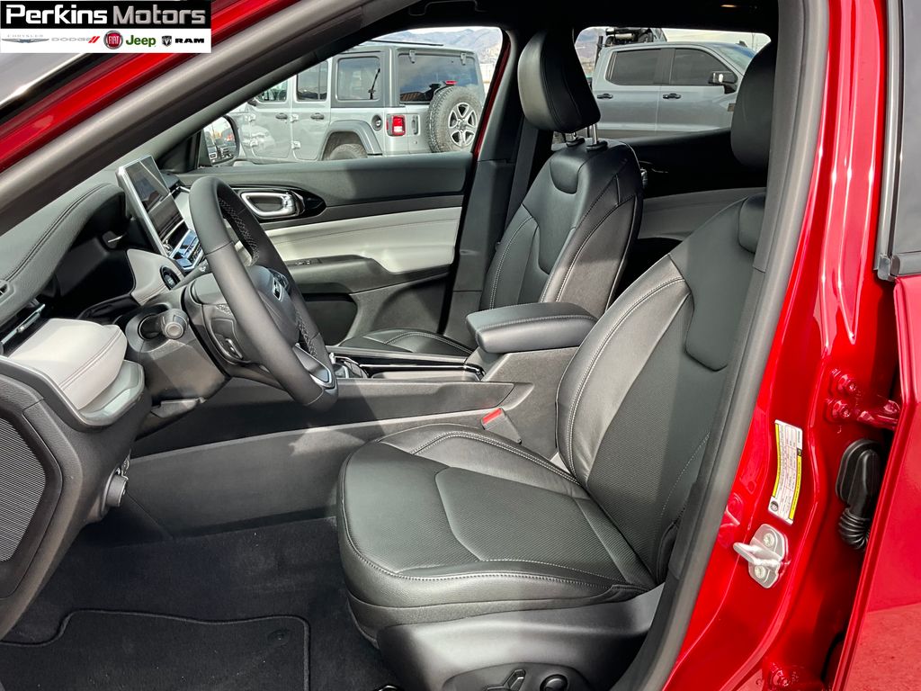 new 2025 Jeep Compass car, priced at $34,099