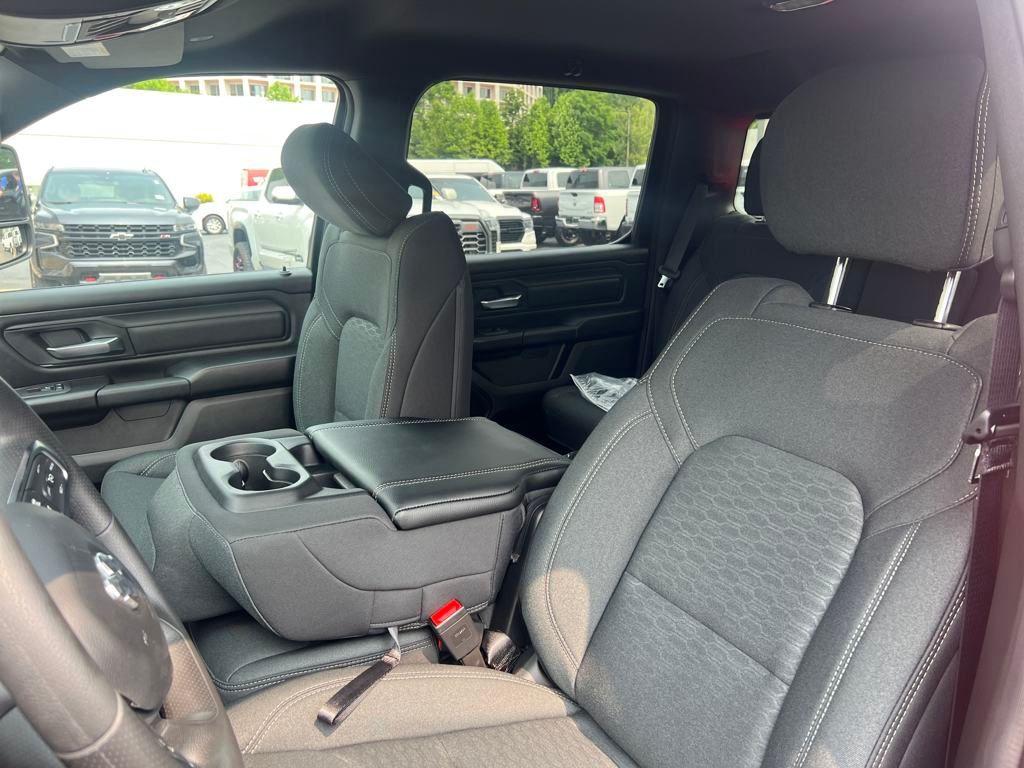 new 2025 Ram 1500 car, priced at $43,990