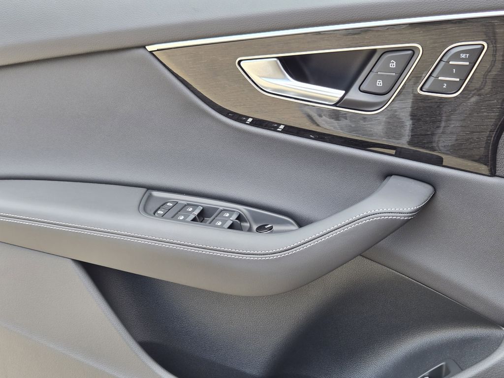 new 2025 Audi Q8 car, priced at $86,715
