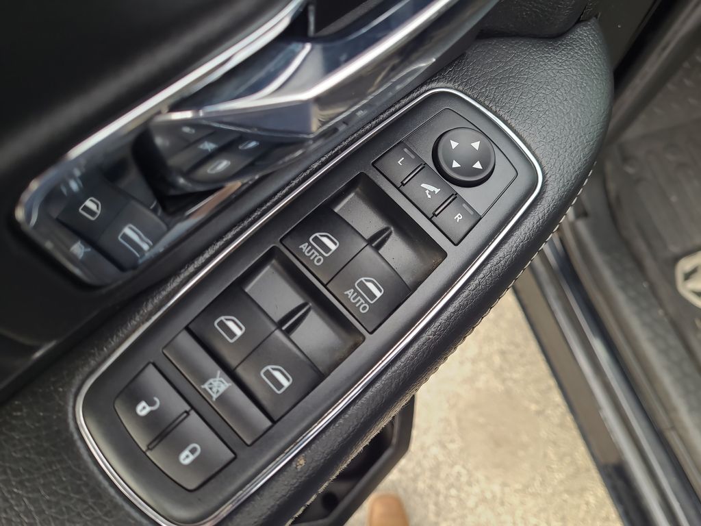 used 2019 Ram 1500 Classic car, priced at $26,043