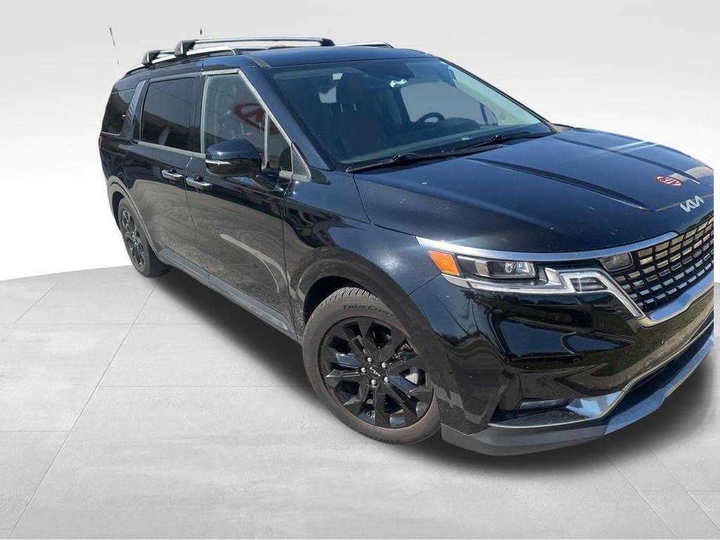 used 2024 Kia Carnival car, priced at $37,991