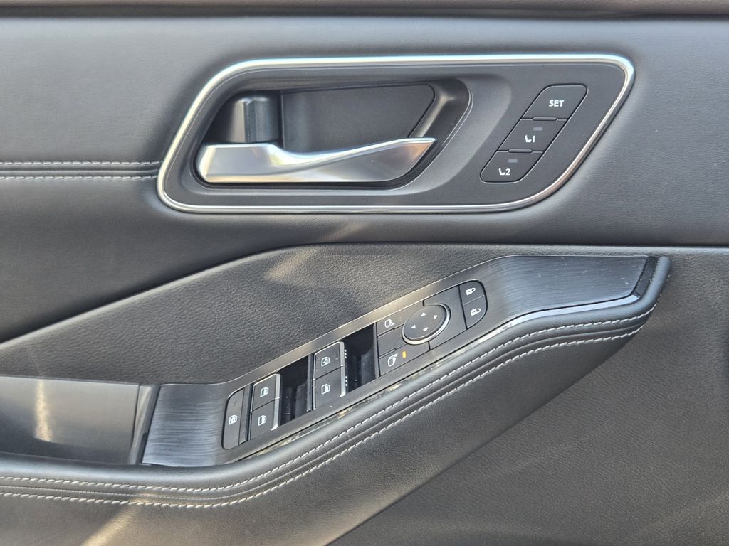 used 2021 Nissan Rogue car, priced at $24,642