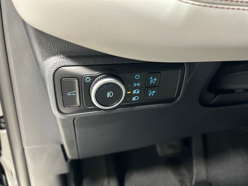 new 2025 Ford Explorer car, priced at $45,826