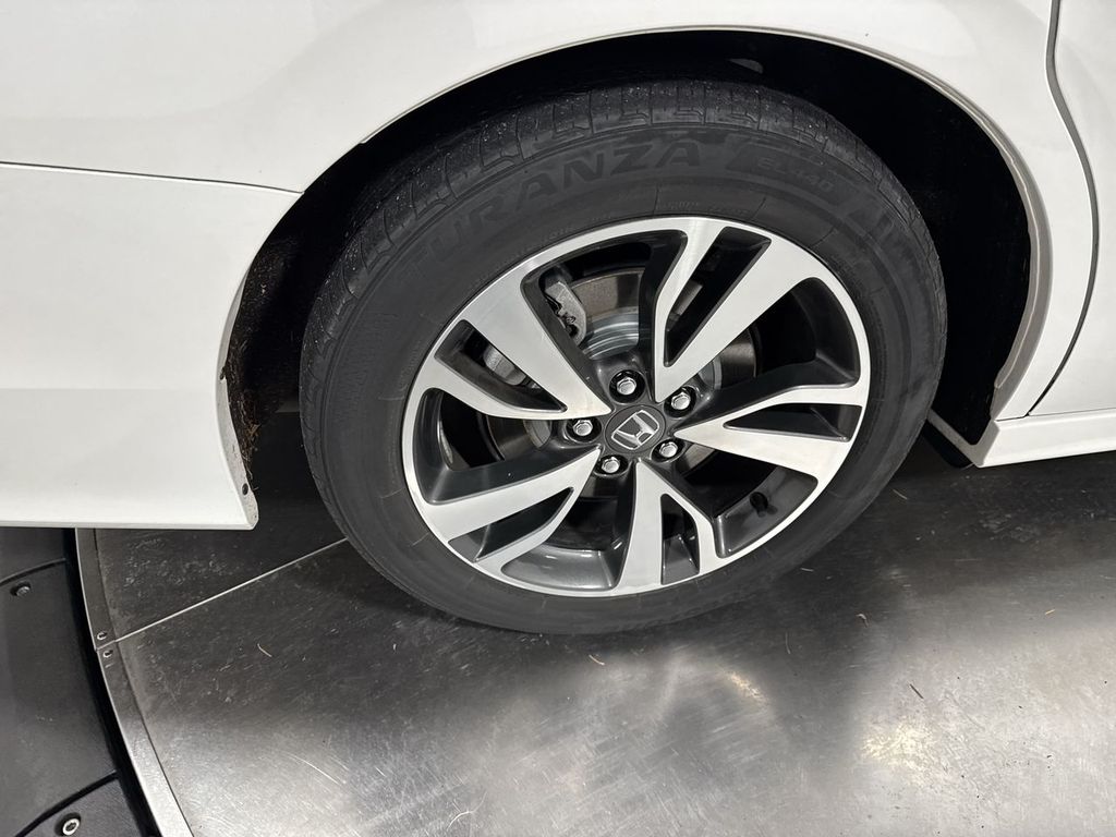 used 2023 Honda Odyssey car, priced at $36,382