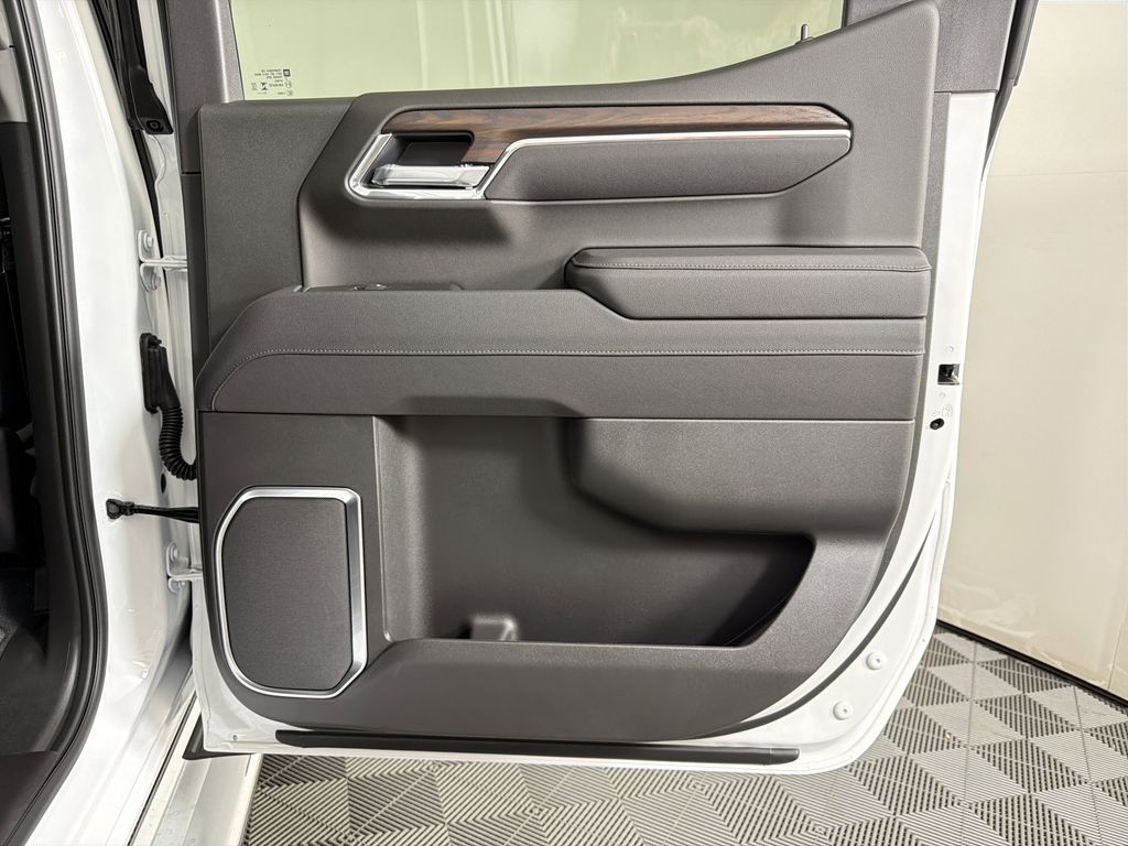 new 2026 GMC Sierra 1500 car, priced at $60,925